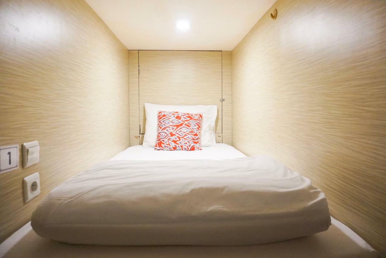 Karisa Pods Hostel Seminyak  Luaran gambar